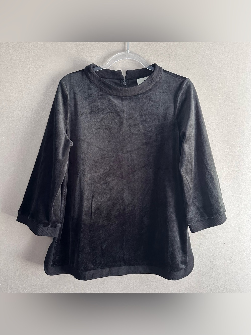 Tuckernuck Black Velvet Velour 3/4 Sleeve Classic Sweater Blouse Womens Medium